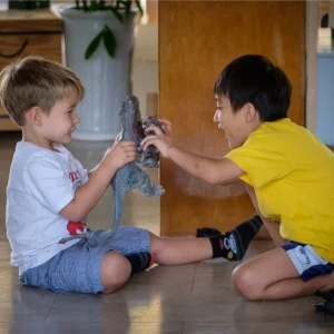 Hành Trang Vào Lớp 1 Cho Con: Cha Mẹ Cần Chuẩn Bị Gì?