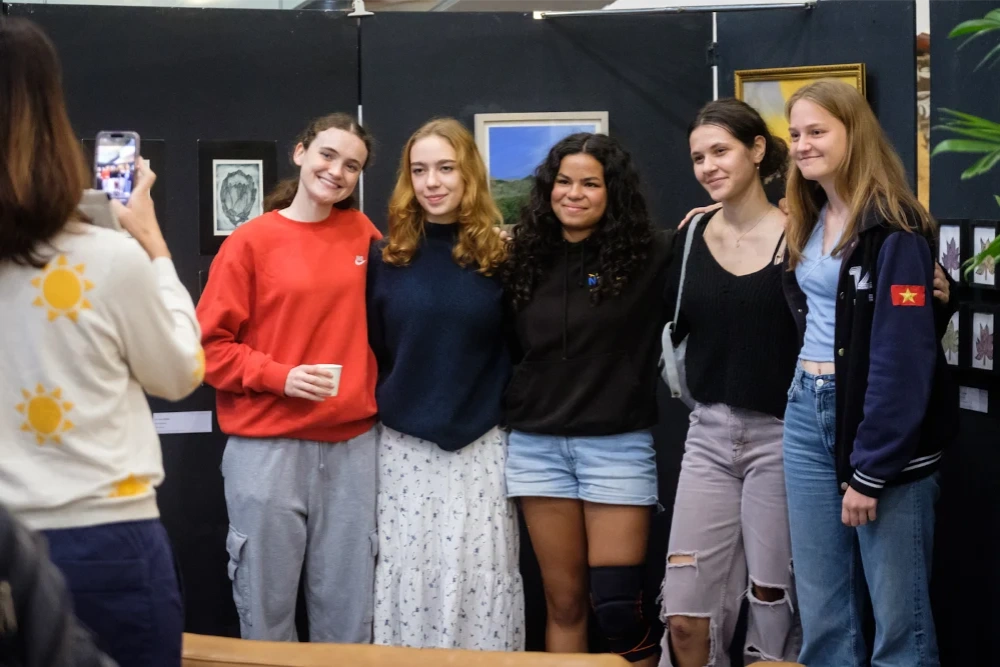 Cộng đồng cựu học sinh và cơ hội kết nối