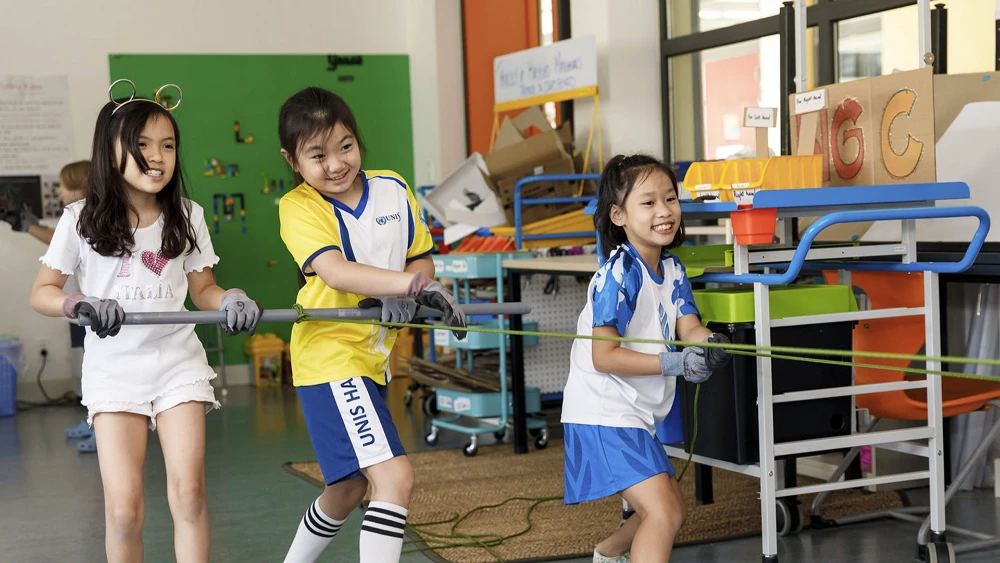 Lợi Ích Khi Cho Trẻ Cùng Tham Gia Buổi Tham Quan Trường
