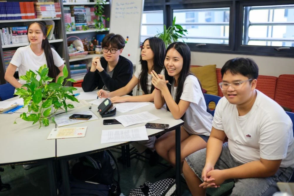 Sử Dụng Ngôn Ngữ Cơ Thể Tích Cực